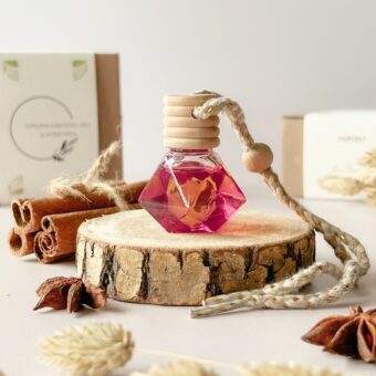 zapach cinnamon leaf